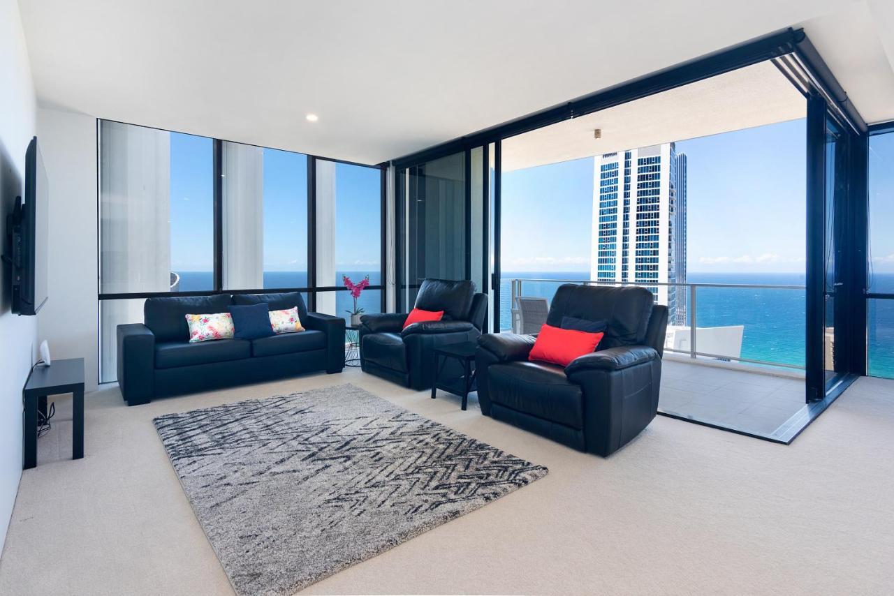 Circle On Cavill - Hosted By Coastal Letting Apartman Gold Coast Kültér fotó