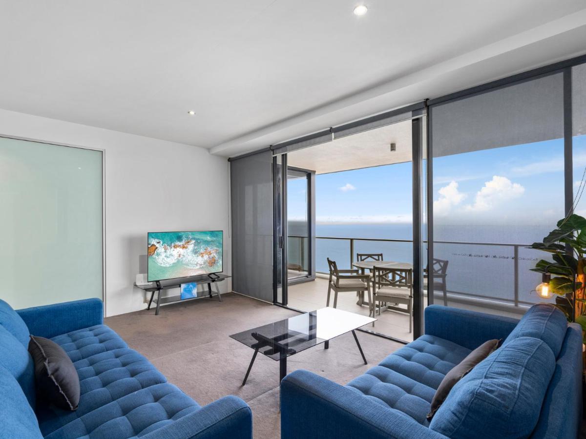 Circle On Cavill - Hosted By Coastal Letting Apartman Gold Coast Kültér fotó